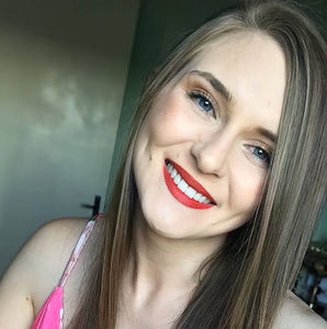 Meet your Posher, Alana